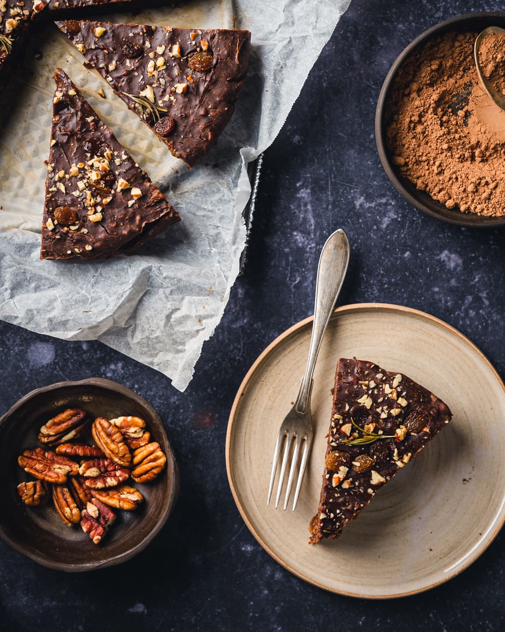 castagnaccio al cioccolato con noci pecan